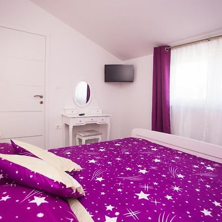 App Sara Apartment กานฟานาร์ ภายนอก รูปภาพ
