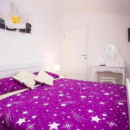 App Sara Apartment กานฟานาร์ ภายนอก รูปภาพ