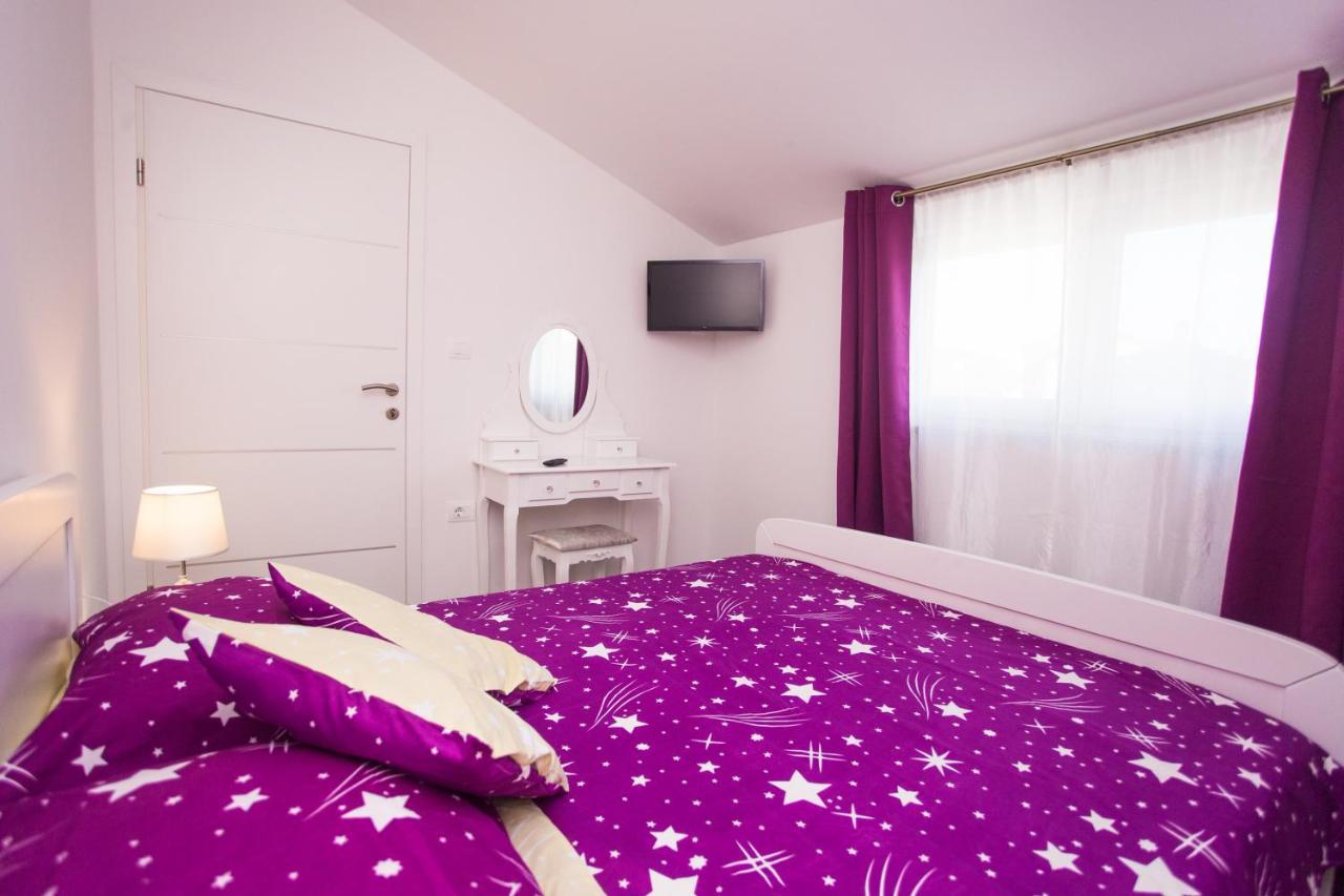 App Sara Apartment กานฟานาร์ ภายนอก รูปภาพ