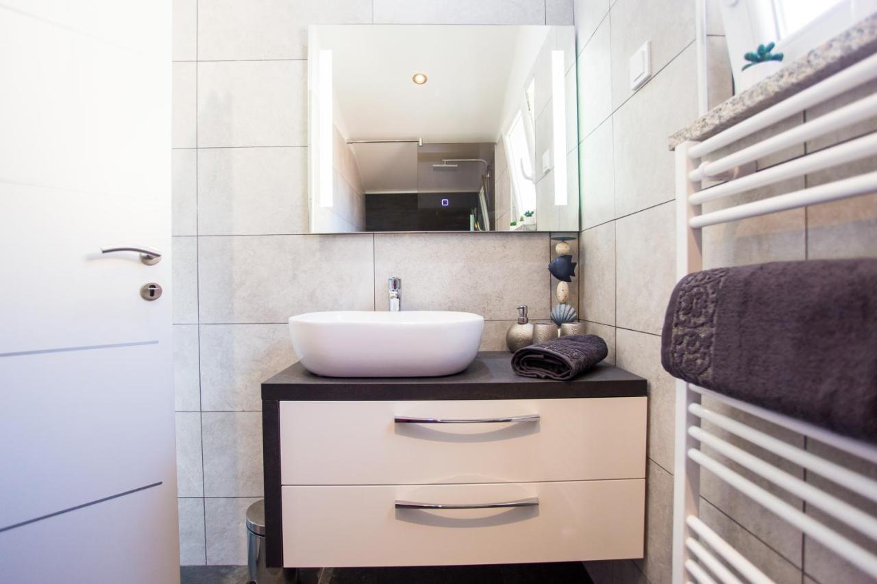 App Sara Apartment กานฟานาร์ ภายนอก รูปภาพ